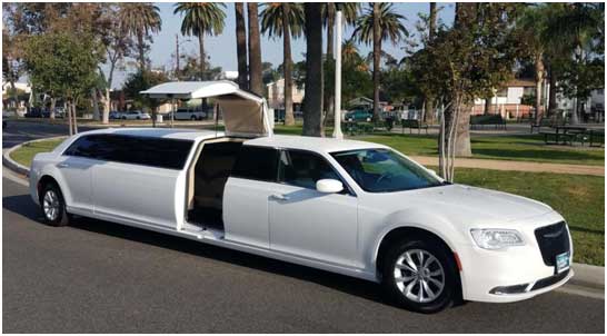 Luxury Quality Of Limo From Airport To Wayland: A Service You Cannot Resist!